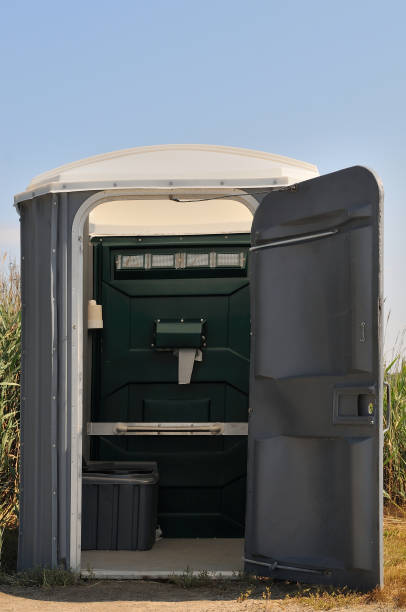 Best Portable restroom trailer rental  in Liberty, UT